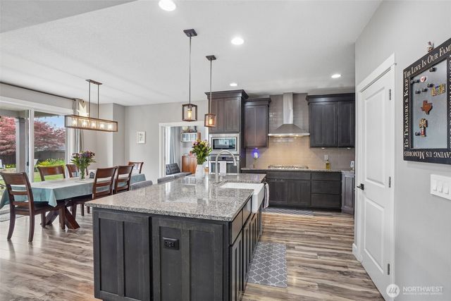 775 N 49 Avenue, Ridgefield, WA 98642