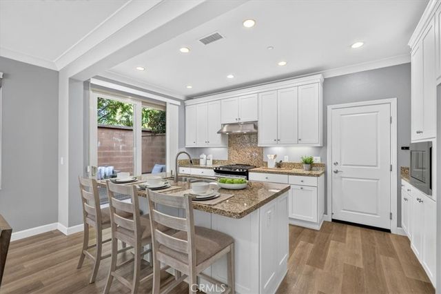 268 Overbrook, Irvine, CA 92620