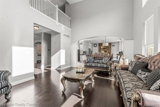 17632 Goldeneye Drive, Clinton Township, MI 48038