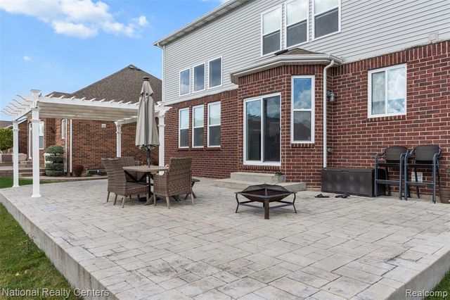 17632 Goldeneye Drive, Clinton Township, MI 48038