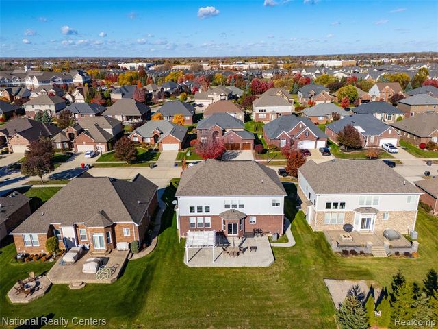 17632 Goldeneye Drive, Clinton Township, MI 48038