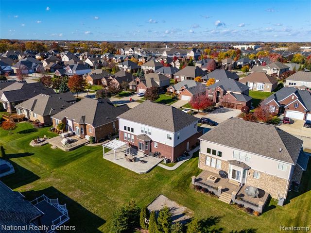 17632 Goldeneye Drive, Clinton Township, MI 48038