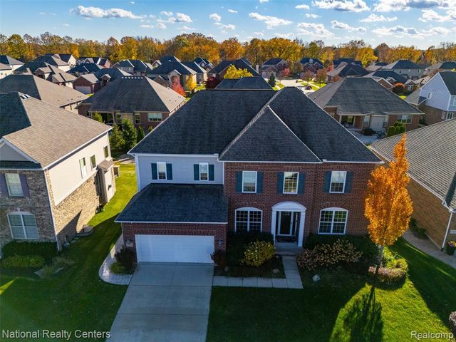 17632 Goldeneye Drive, Clinton Township, MI 48038