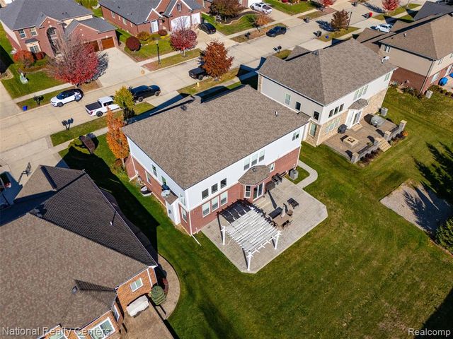 17632 Goldeneye Drive, Clinton Township, MI 48038