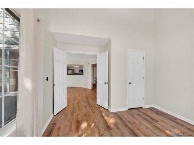 882 S Reed Ct E, Lakewood, CO 80226