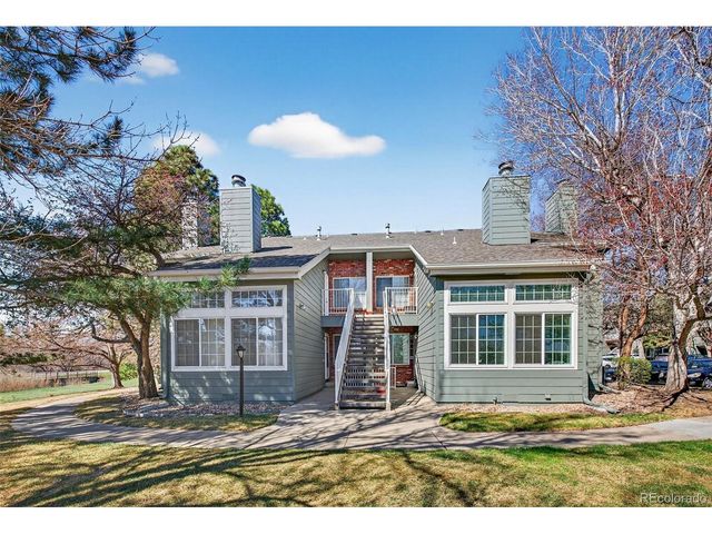 882 S Reed Ct E, Lakewood, CO 80226