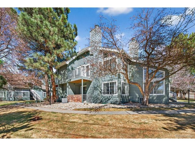 882 S Reed Ct E, Lakewood, CO 80226