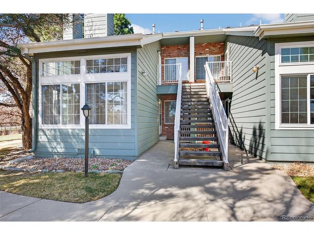 882 S Reed Ct E, Lakewood, CO 80226