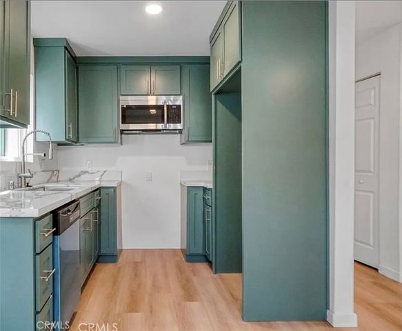 14320 Osborne, Panorama City, CA 91402