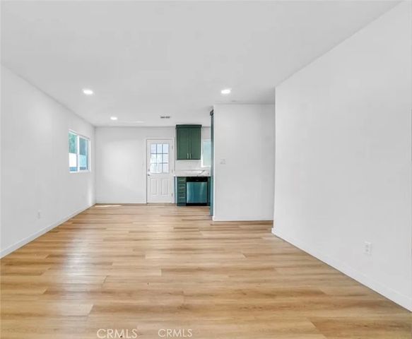 14320 Osborne, Panorama City, CA 91402