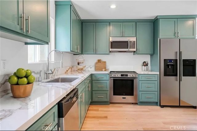 14320 Osborne, Panorama City, CA 91402