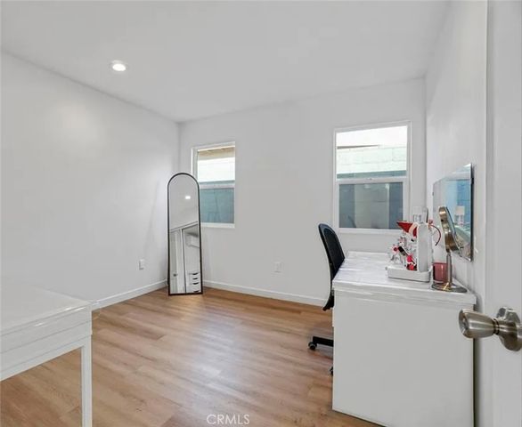14320 Osborne, Panorama City, CA 91402