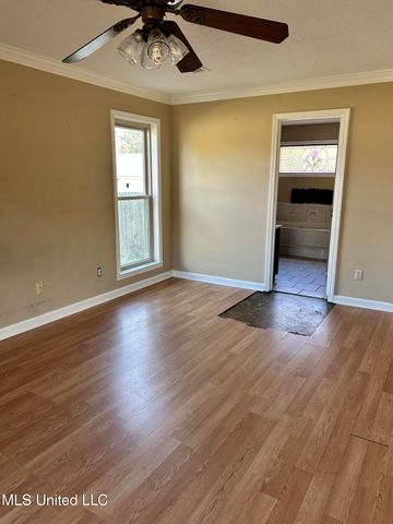 7264 Flower Creek Drive, Southaven, MS 38671