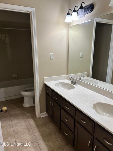 7264 Flower Creek Drive, Southaven, MS 38671