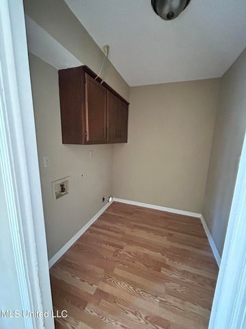 7264 Flower Creek Drive, Southaven, MS 38671