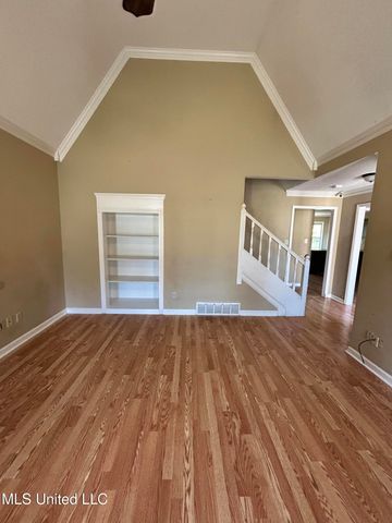 7264 Flower Creek Drive, Southaven, MS 38671