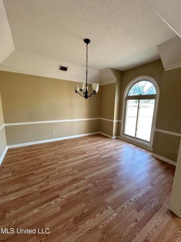 7264 Flower Creek Drive, Southaven, MS 38671