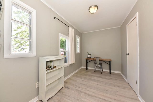 1605 Murray AVENUE, Waukesha, WI 53186