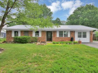 800 Spring Road S, Westerville, OH 43081