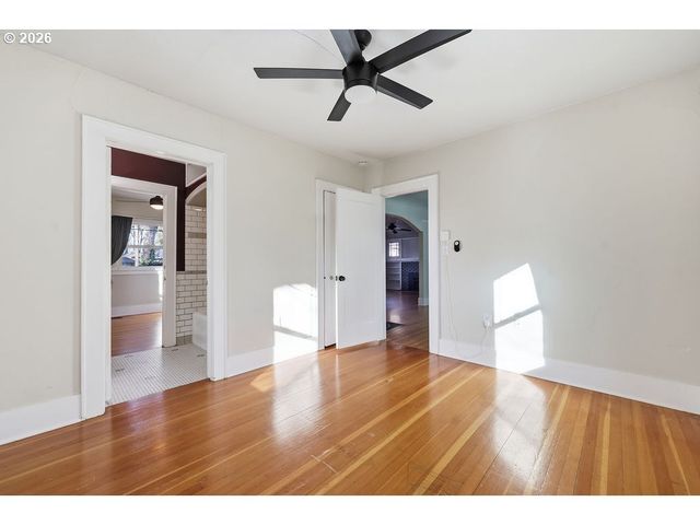 996 W 8TH Ave, Eugene, OR 97402