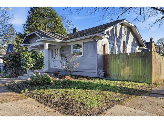 996 W 8TH Ave, Eugene, OR 97402