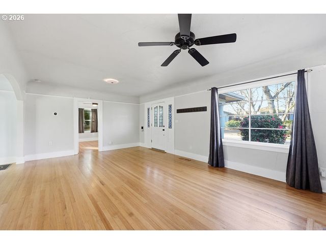 996 W 8TH Ave, Eugene, OR 97402