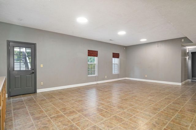 750 Rippling Creek Road, Nixa, MO 65714