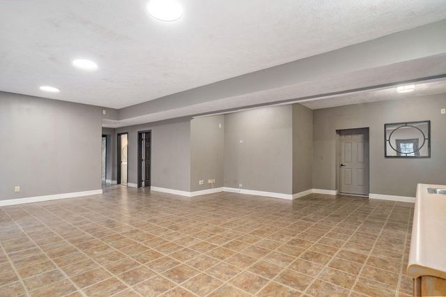 750 Rippling Creek Road, Nixa, MO 65714