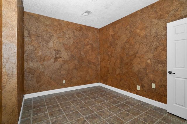 750 Rippling Creek Road, Nixa, MO 65714