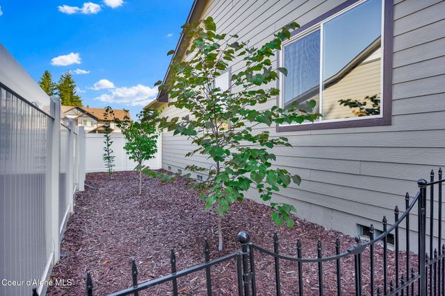 15243 N LIANE LN, Rathdrum, ID 83858