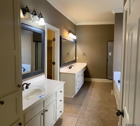 6129 Ridge Way Ave, Baton Rouge, LA 70817