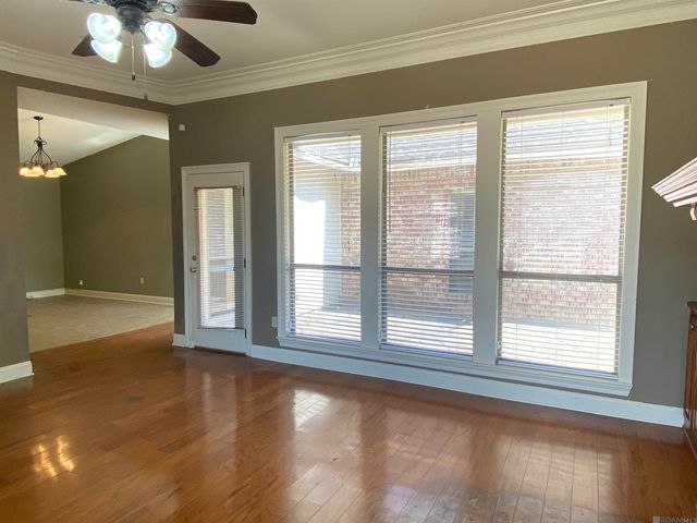 6129 Ridge Way Ave, Baton Rouge, LA 70817