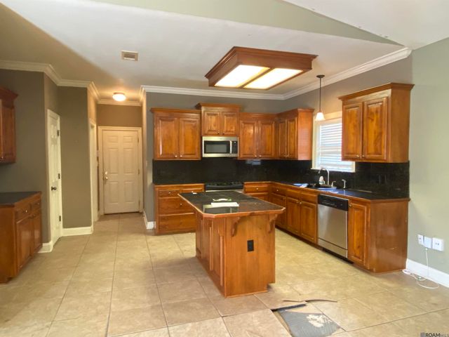 6129 Ridge Way Ave, Baton Rouge, LA 70817