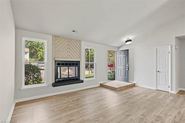 3821 Aberdeen CT, Virginia Beach, VA 23453