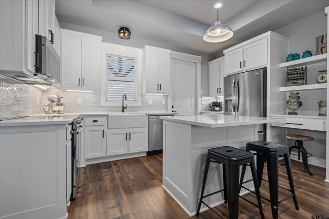 3812 FM 1995, Van, TX 75790