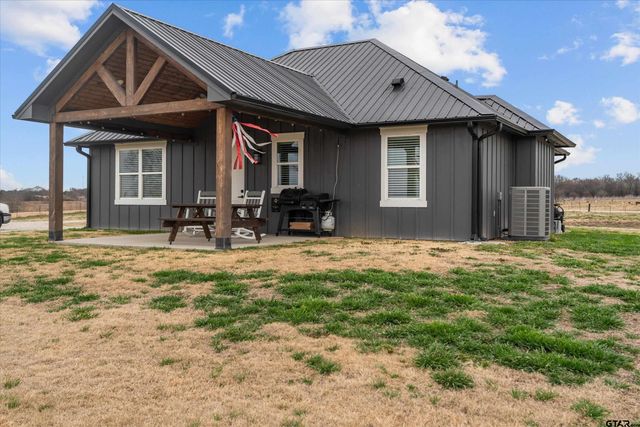 3812 FM 1995, Van, TX 75790