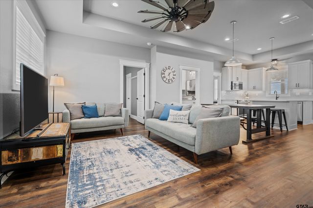 3812 FM 1995, Van, TX 75790