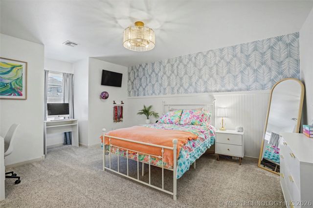 305 E Decatur Street, Broken Arrow, OK 74011