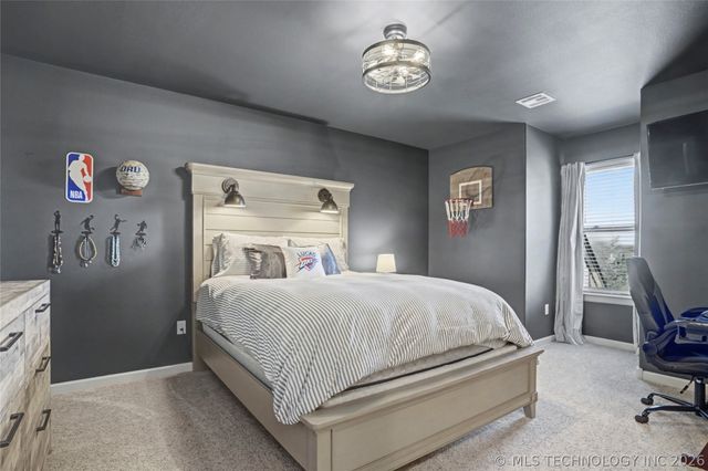 305 E Decatur Street, Broken Arrow, OK 74011