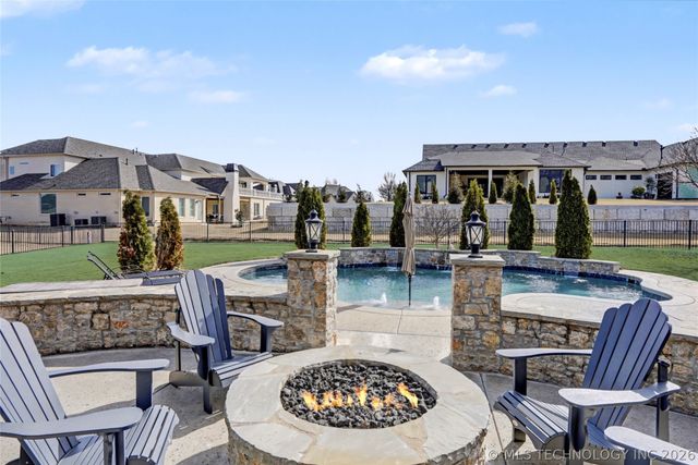 305 E Decatur Street, Broken Arrow, OK 74011