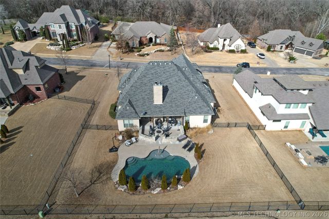 305 E Decatur Street, Broken Arrow, OK 74011