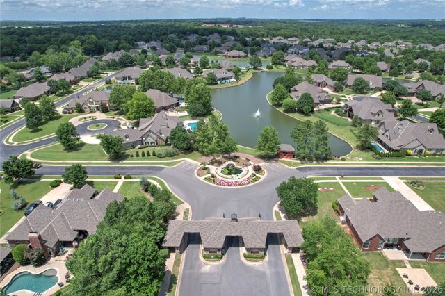 305 E Decatur Street, Broken Arrow, OK 74011