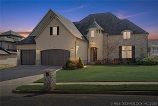 305 E Decatur Street, Broken Arrow, OK 74011