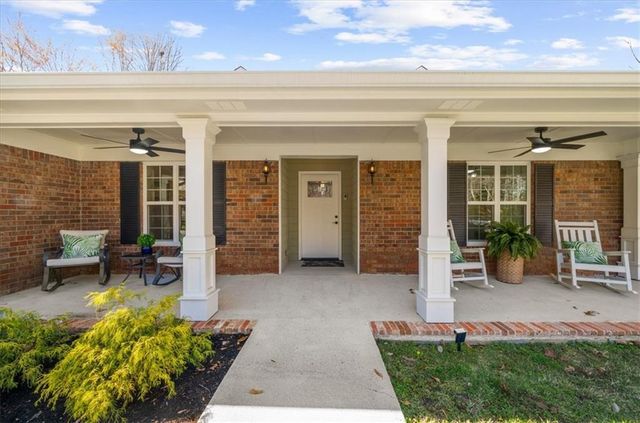 250 W Peachtree Street, Norcross, GA 30071