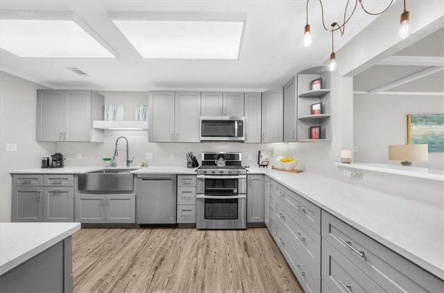 250 W Peachtree Street, Norcross, GA 30071