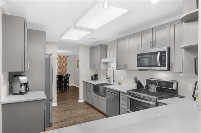 250 W Peachtree Street, Norcross, GA 30071