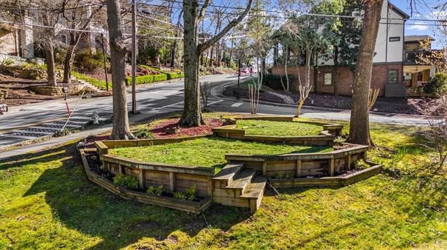 250 W Peachtree Street, Norcross, GA 30071