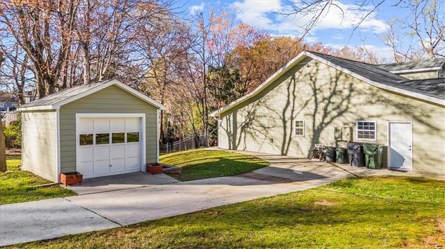 250 W Peachtree Street, Norcross, GA 30071