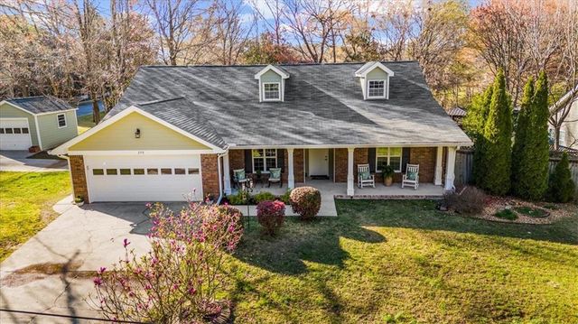 250 W Peachtree Street, Norcross, GA 30071