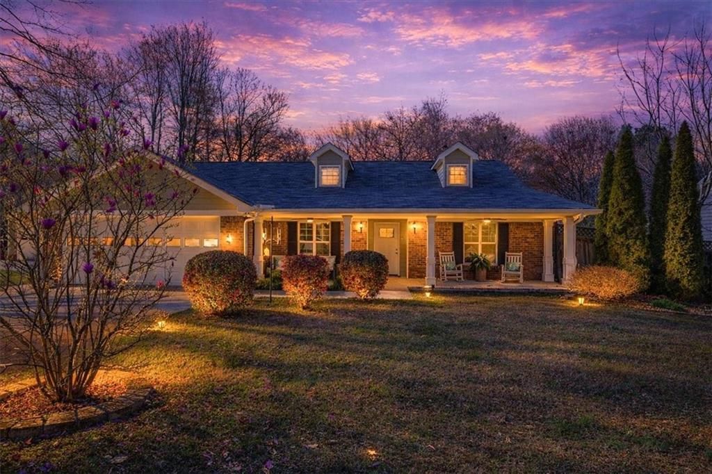 250 W Peachtree Street, Norcross, GA 30071